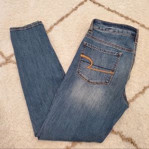 American Eagle High Rise Jegging Jeans